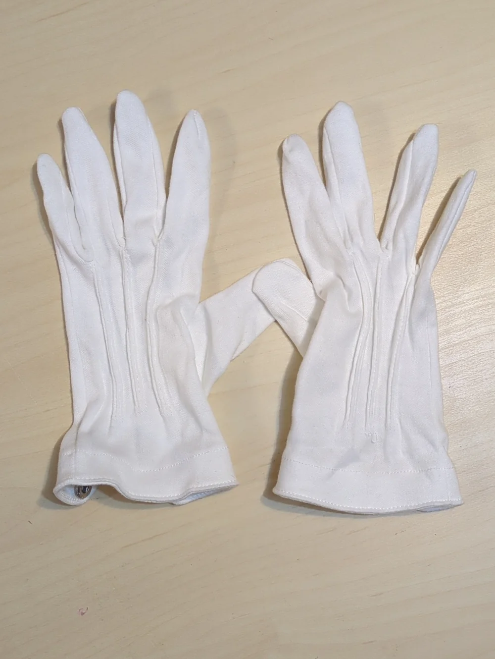 Classic White Cotton Gloves for Women - Timeless Style